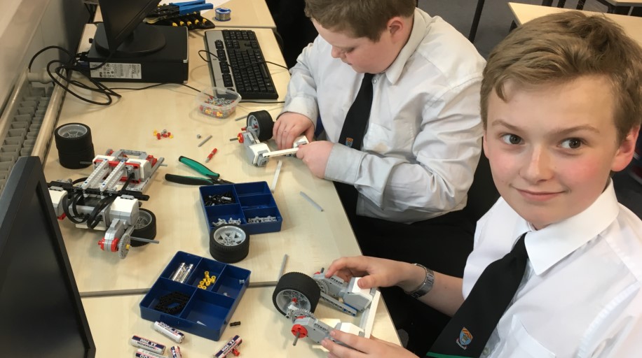 McLaren High School: STEM@McLaren Festival